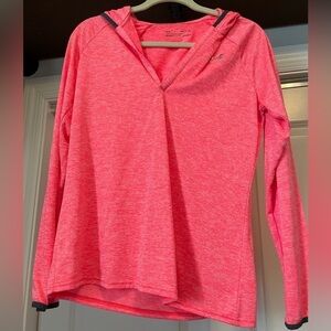 Under Armour. Long sleeve shirt. Size small. Pink. Hood